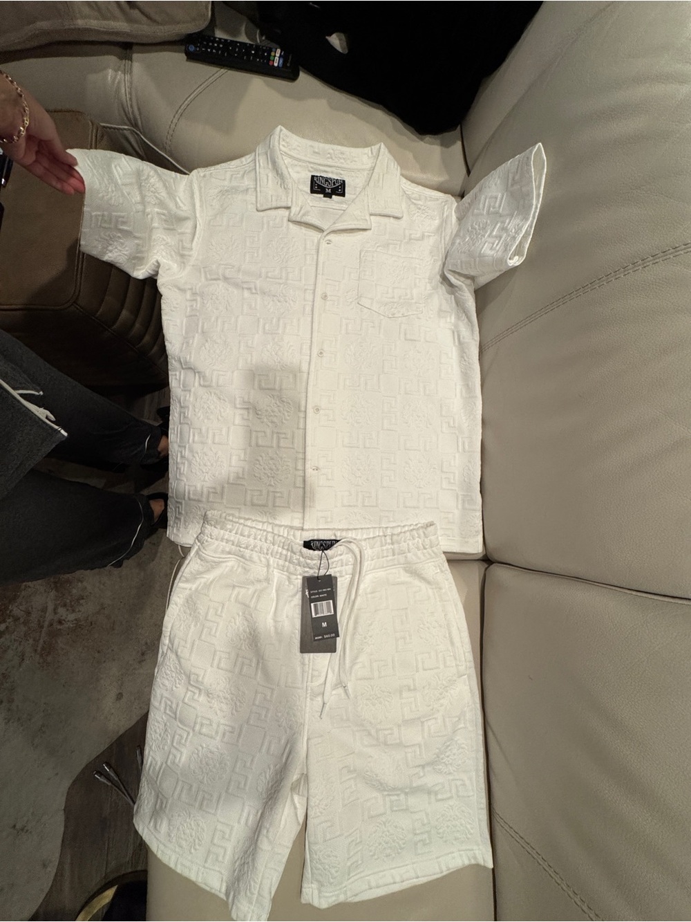 White Embossed Short-Sleeve Shirt & Shorts Set for Men Sz M
